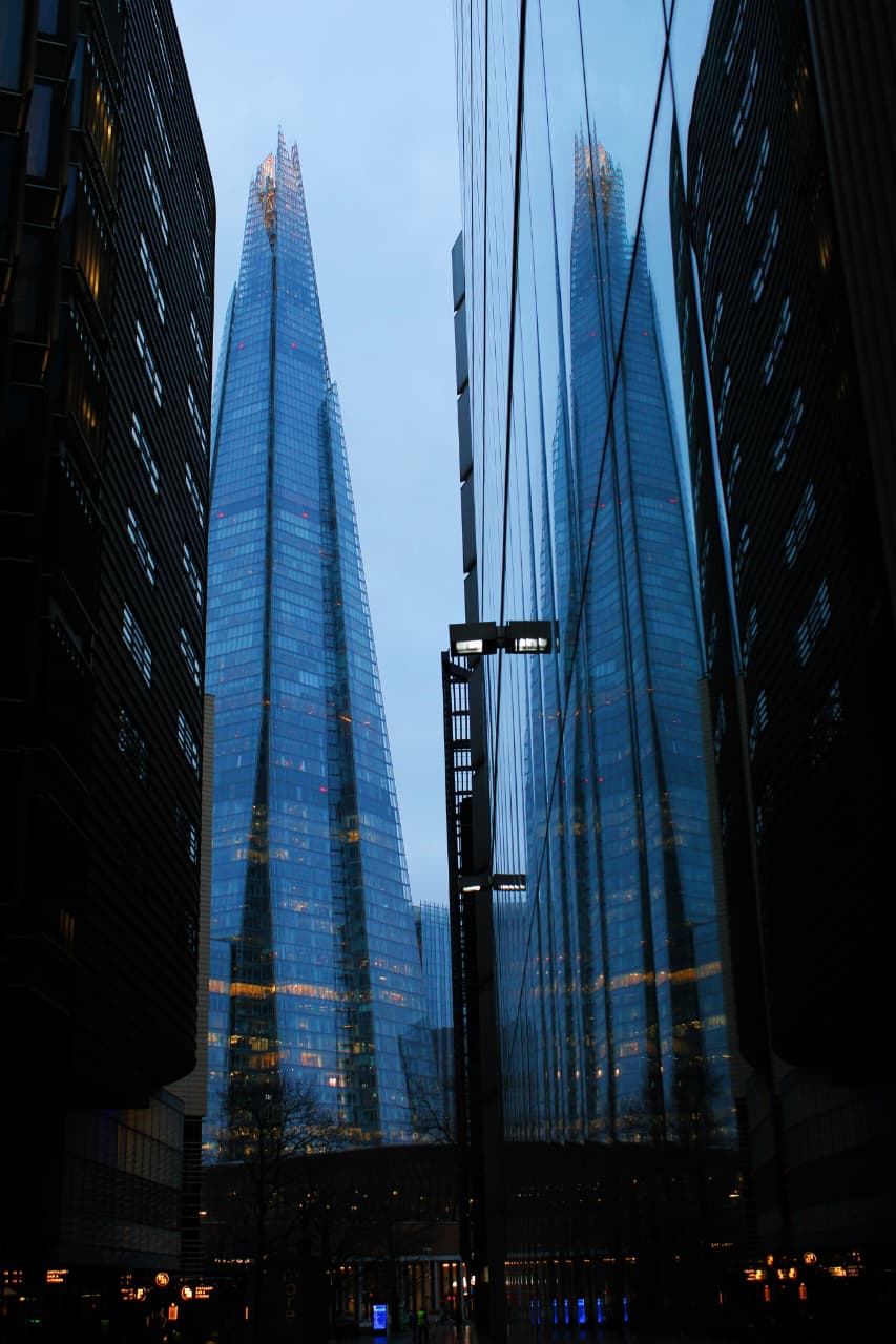 The Shard surrounded by London architecture